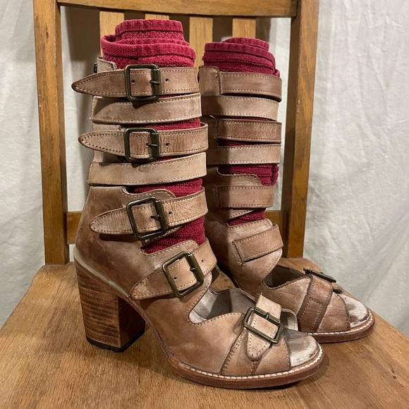 Freebird by Steven Bond Sandal Size 8 - Picture 6 of 14